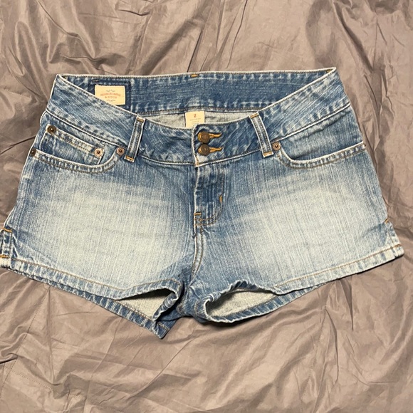 Vintage A&F Low Rise Shorts - Picture 1 of 6